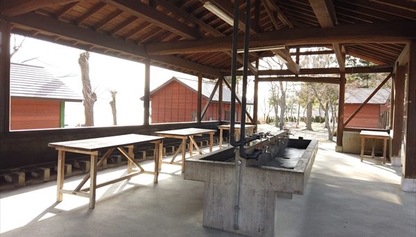 西湖・湖畔キャンプ場